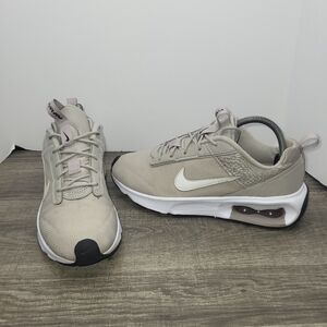 NIKE AIR MAX INTRLK LITE IRON ORE/ WHITE / AMETHYST WOMEN'S SIZE 9.5